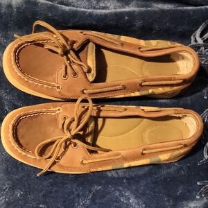 Sperry Brown Leather Loafers with Moccasin Stitching